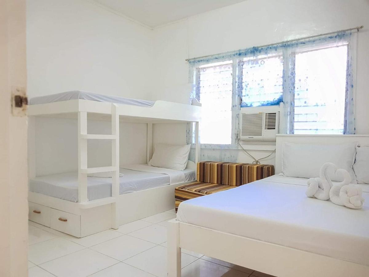Luna Oslob Travellers Inn Экстерьер фото