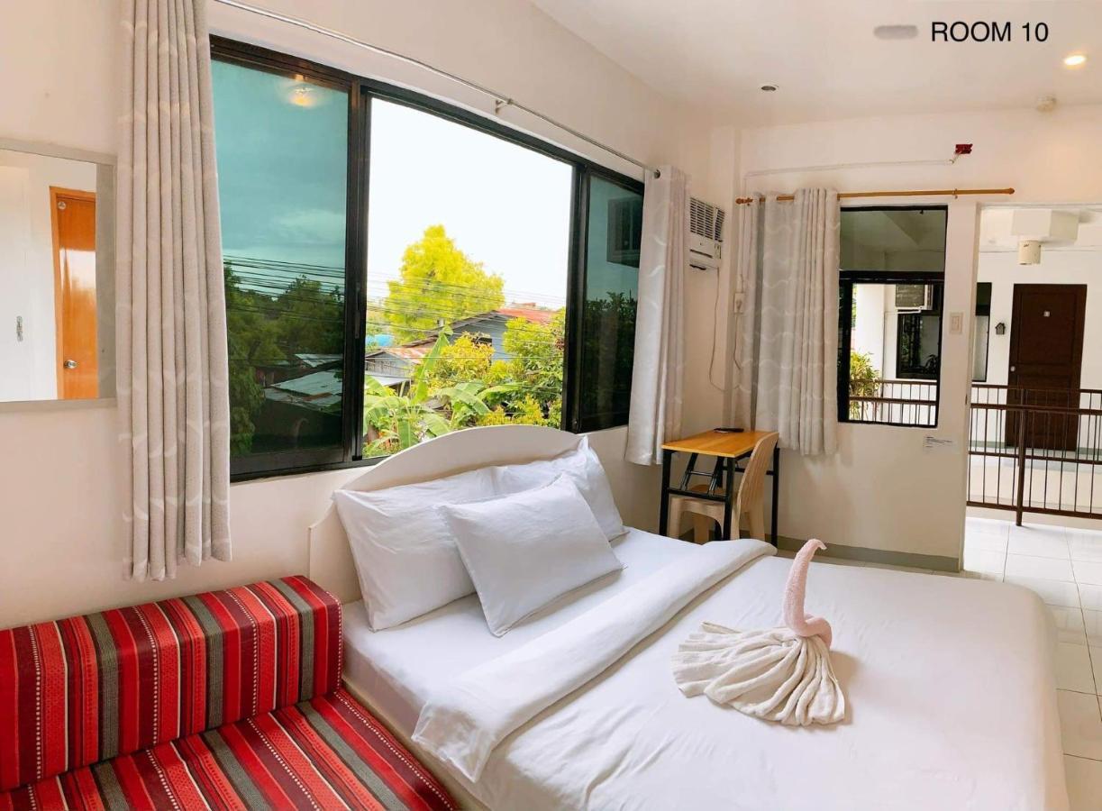 Luna Oslob Travellers Inn Экстерьер фото