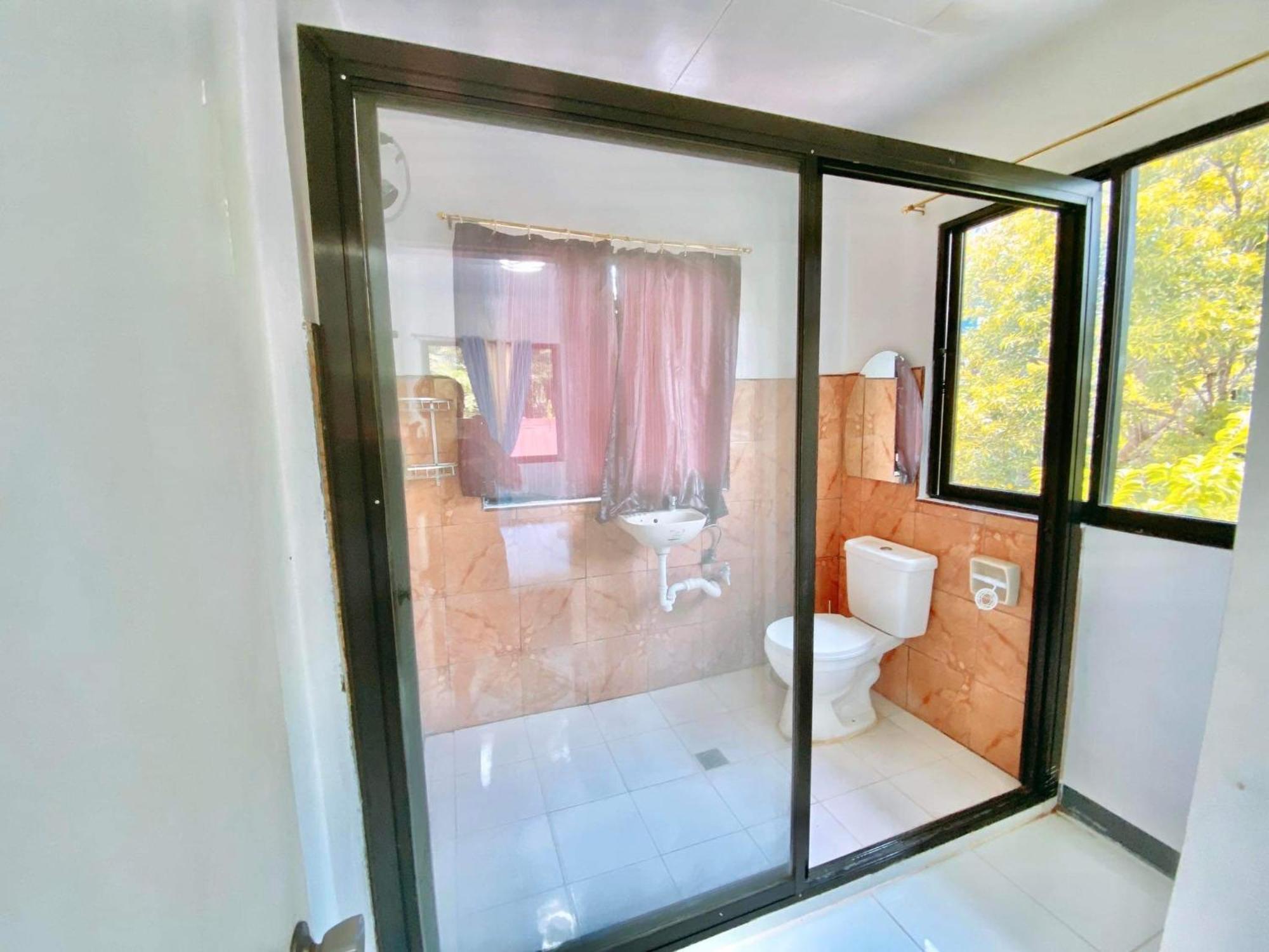 Luna Oslob Travellers Inn Экстерьер фото