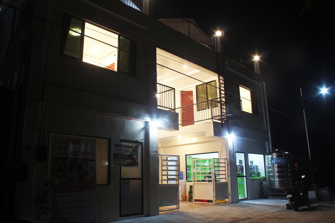 Luna Oslob Travellers Inn Экстерьер фото