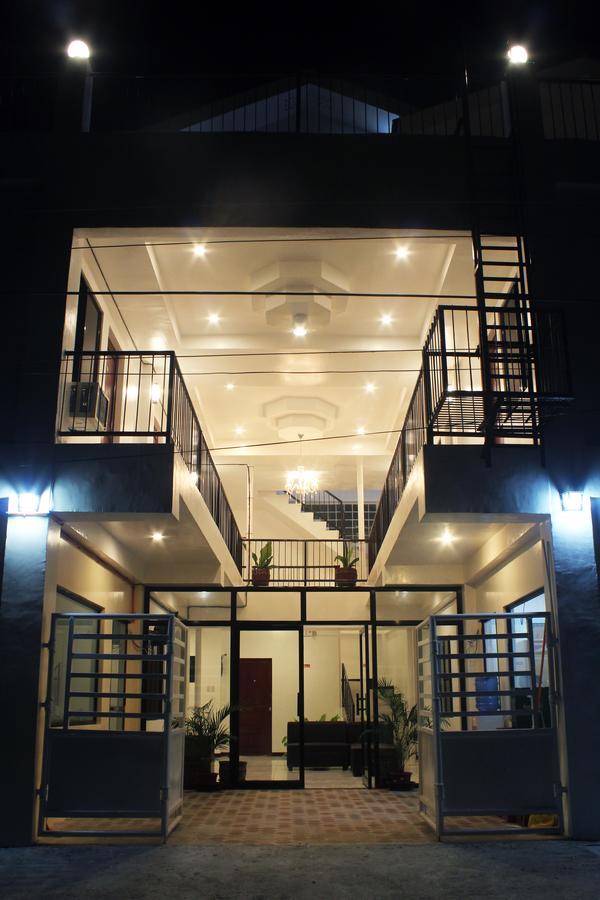 Luna Oslob Travellers Inn Экстерьер фото